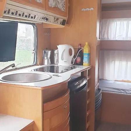 Caravane Proche Puy Du Fou 3*